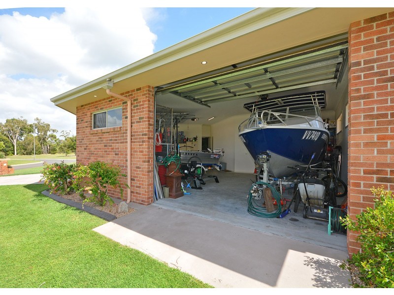 12 Bryan Court, Burrum Heads QLD 4659