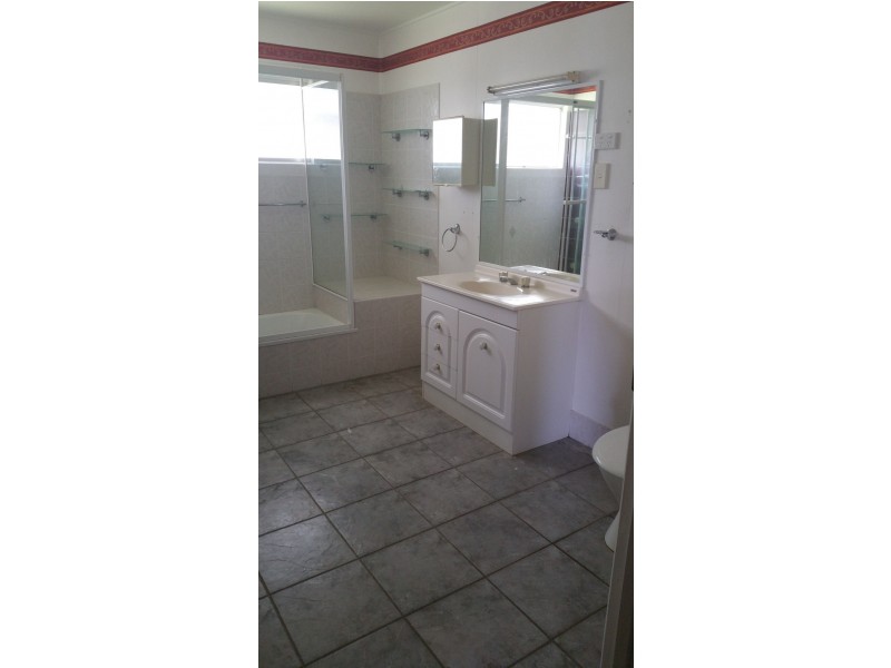 60 Steley Street, Howard QLD 4659