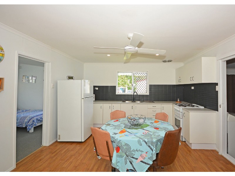 4 Hoffman Street, Burrum Heads QLD 4659