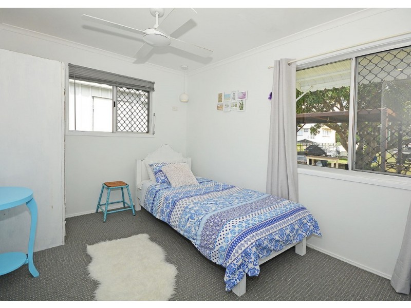 4 Hoffman Street, Burrum Heads QLD 4659