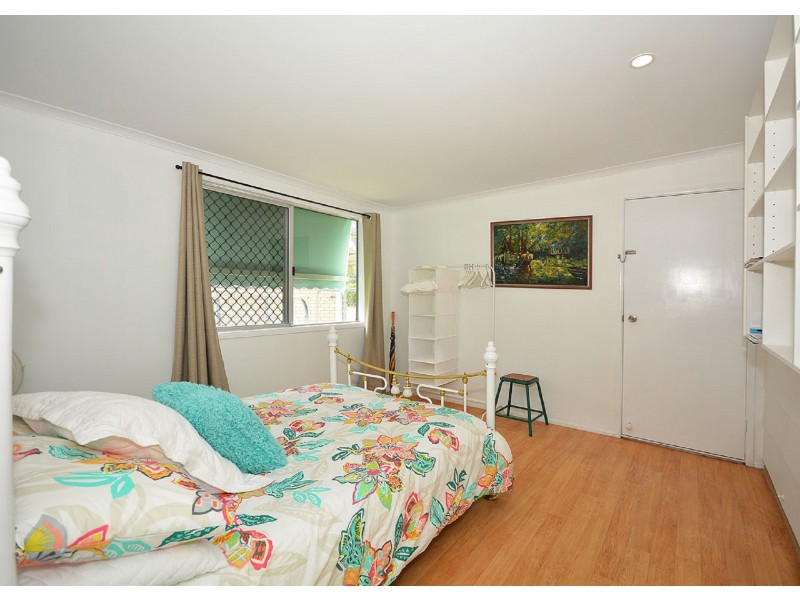 4 Hoffman Street, Burrum Heads QLD 4659