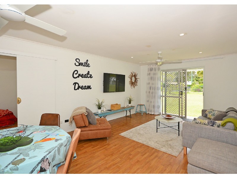 4 Hoffman Street, Burrum Heads QLD 4659