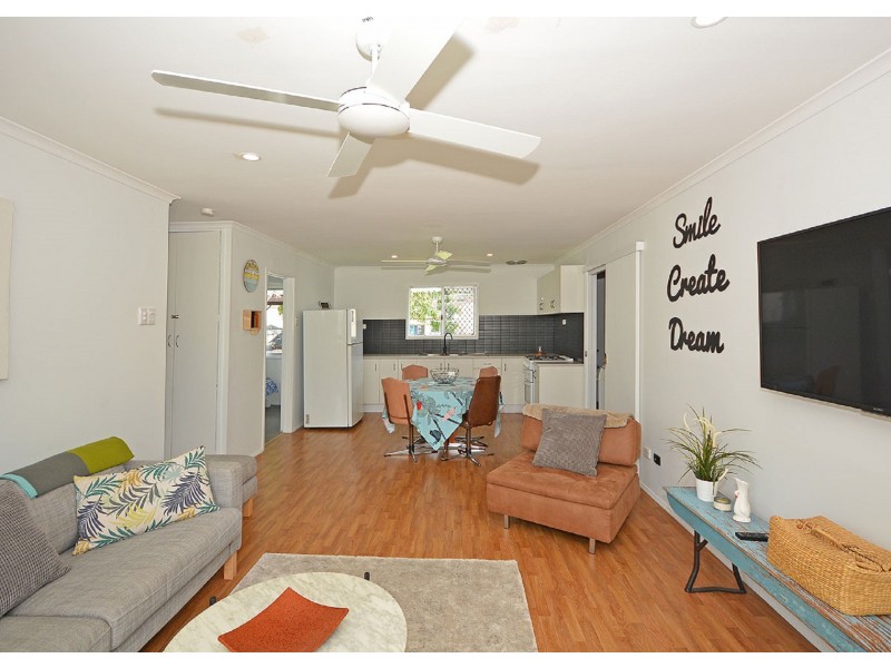 4 Hoffman Street, Burrum Heads QLD 4659