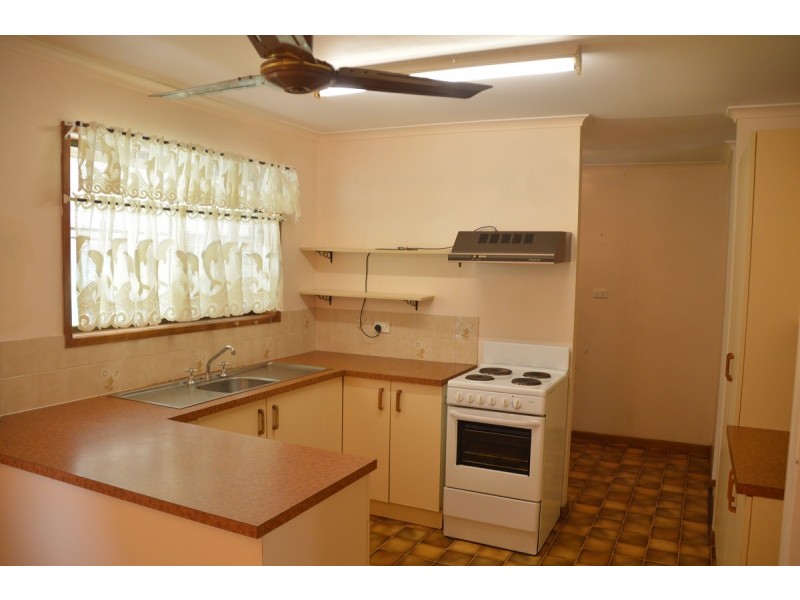 28 Crawford Street, Torbanlea QLD 4662