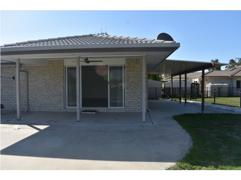 33 Sirenia Drive, Burrum Heads QLD 4659
