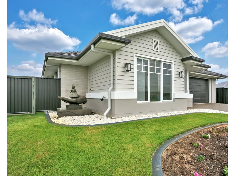 24 Honey Myrtle Close, Burrum Heads QLD 4659