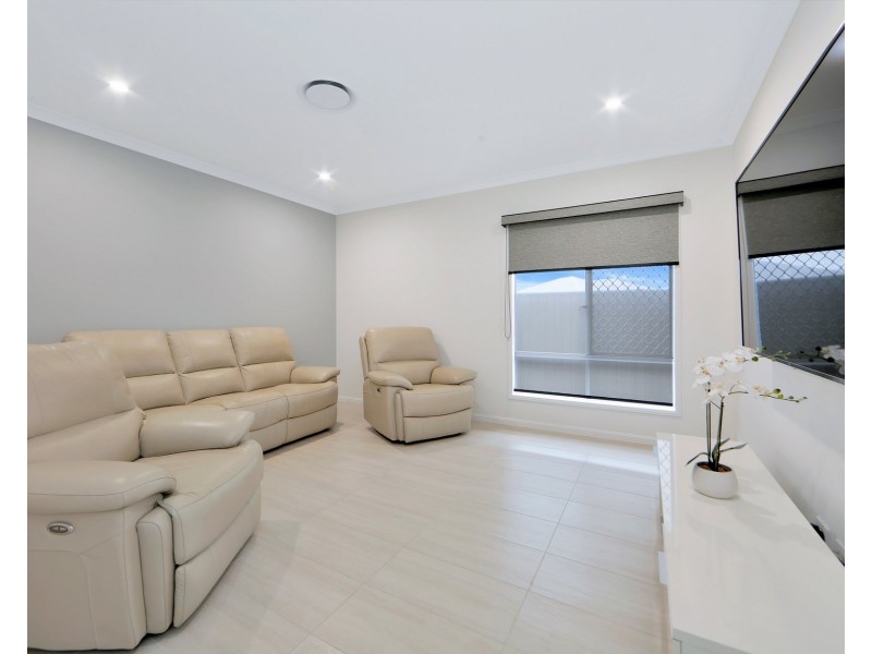 24 Honey Myrtle Close, Burrum Heads QLD 4659