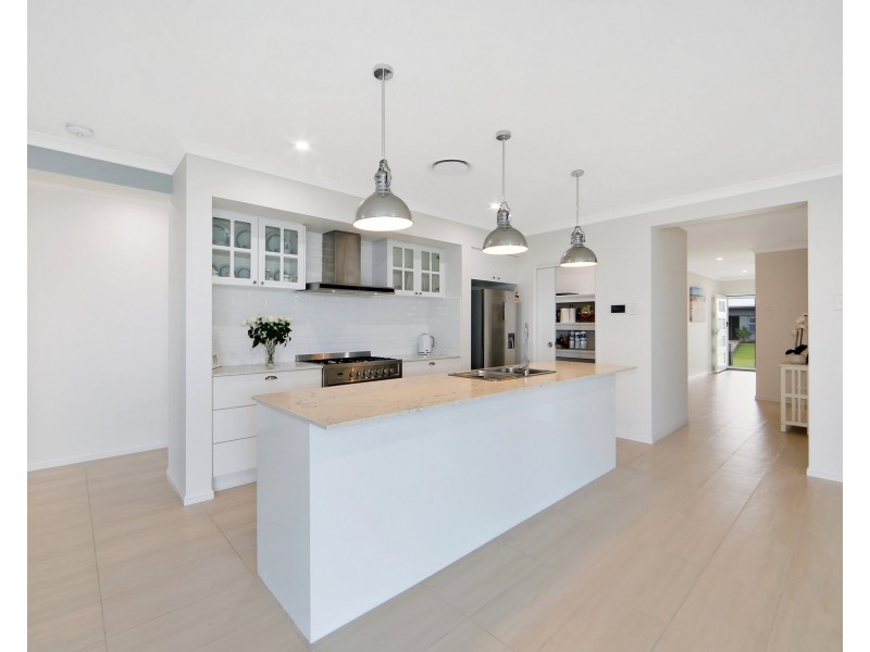 24 Honey Myrtle Close, Burrum Heads QLD 4659