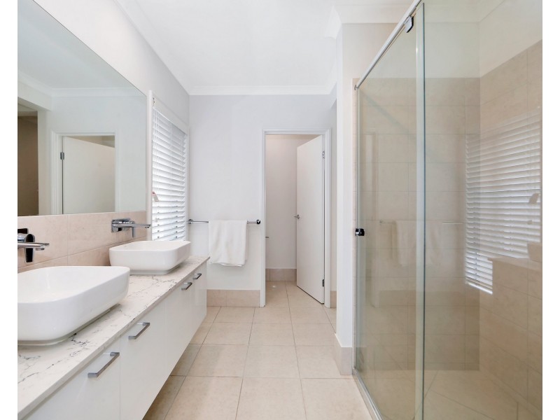 24 Honey Myrtle Close, Burrum Heads QLD 4659