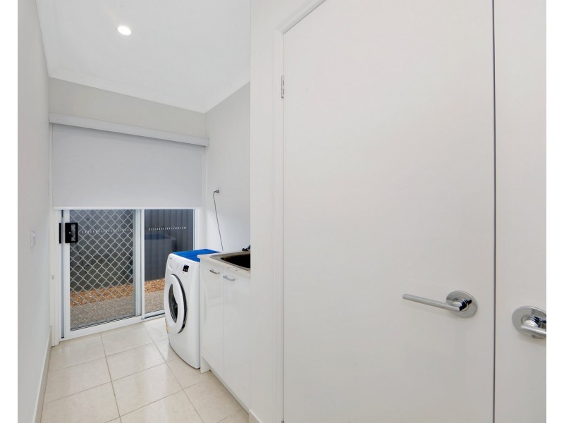 24 Honey Myrtle Close, Burrum Heads QLD 4659