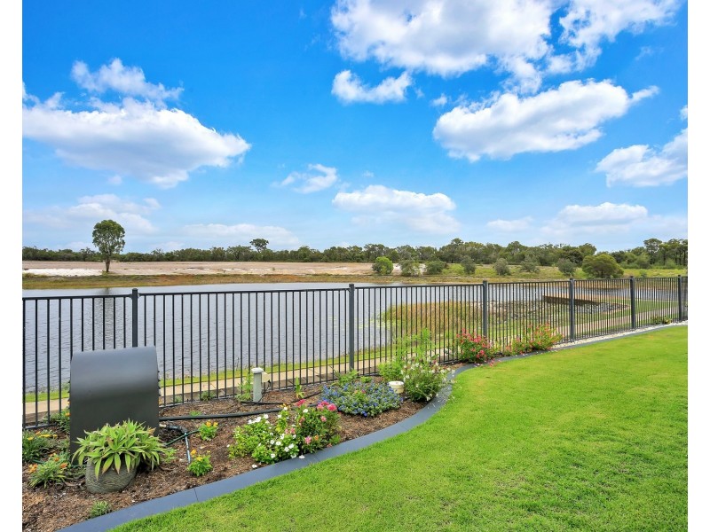 24 Honey Myrtle Close, Burrum Heads QLD 4659