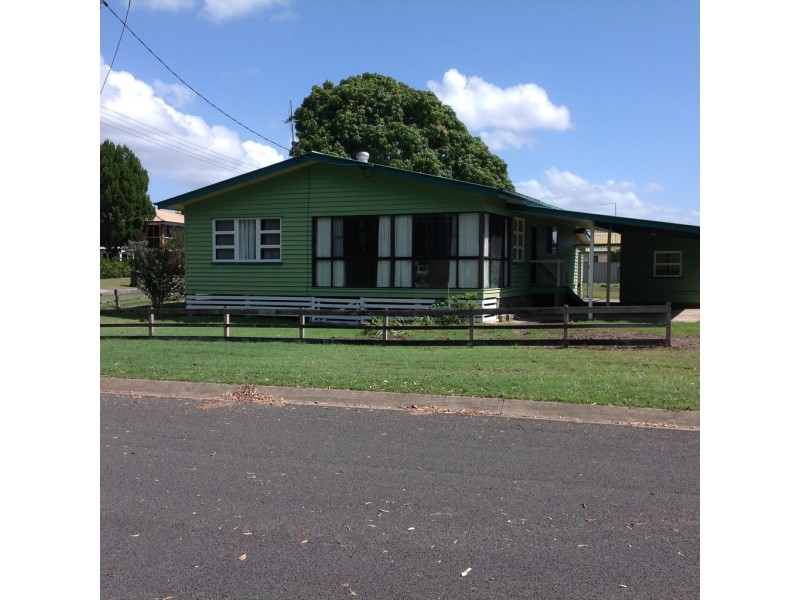 17 Dudley Street, Burrum Heads QLD 4659