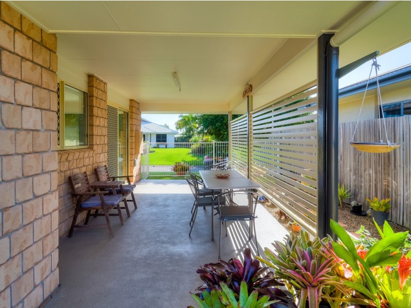 10 Krista Court, Burrum Heads QLD 4659