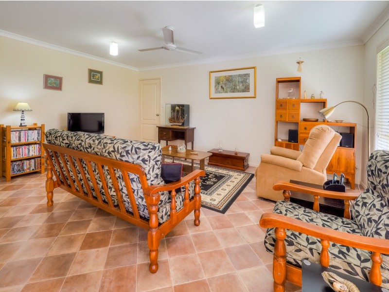 10 Krista Court, Burrum Heads QLD 4659