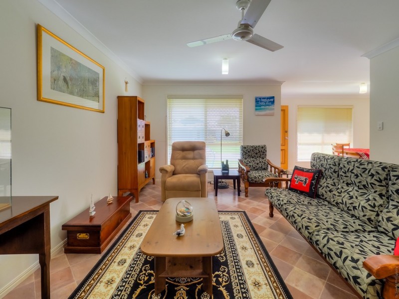 10 Krista Court, Burrum Heads QLD 4659