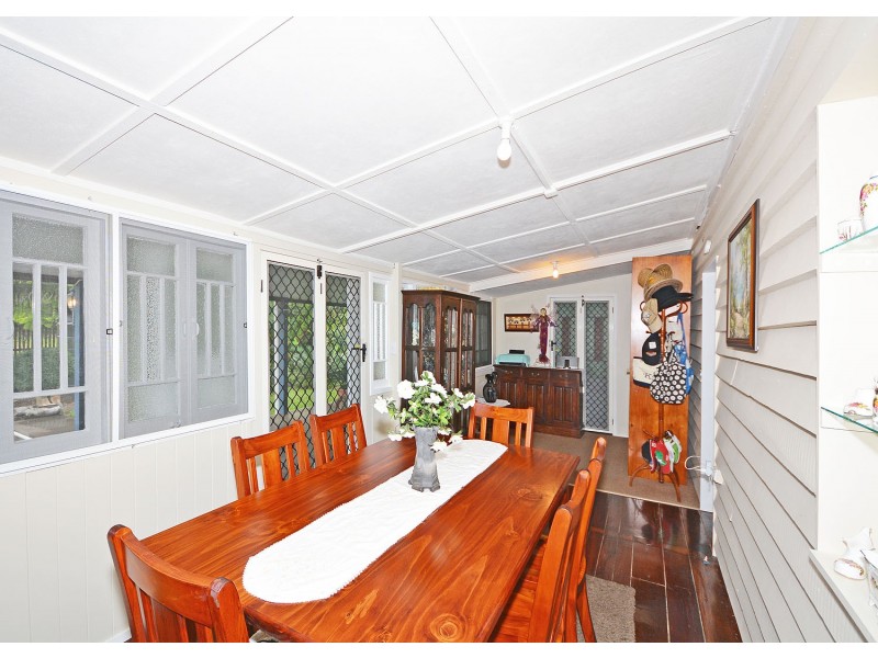 22 Lower Thomas Street, Howard QLD 4659