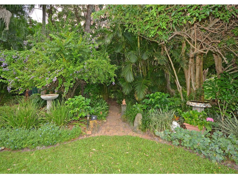 22 Lower Thomas Street, Howard QLD 4659