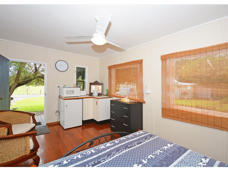 22 Lower Thomas Street, Howard QLD 4659