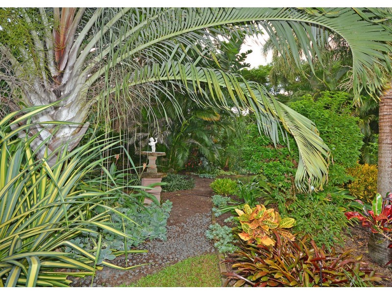 22 Lower Thomas Street, Howard QLD 4659