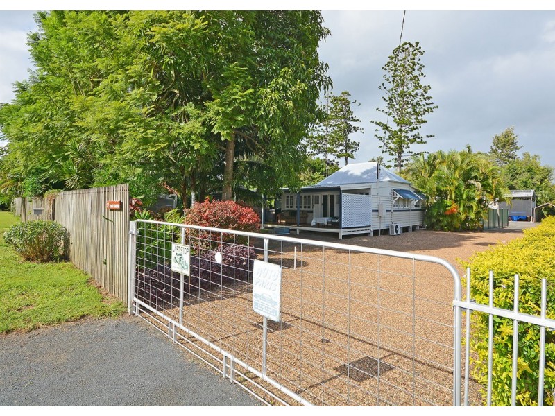 22 Lower Thomas Street, Howard QLD 4659
