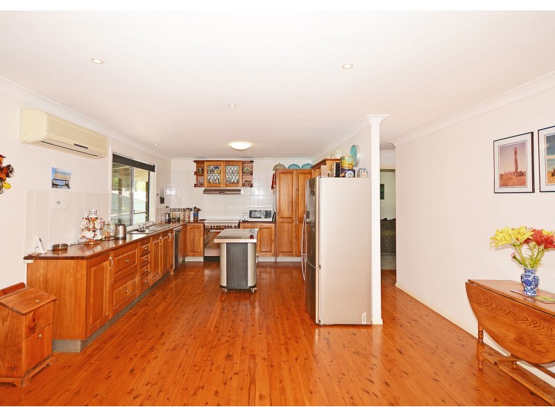 212 PACIFIC HAVEN CIRCUIT, Pacific Haven QLD 4659