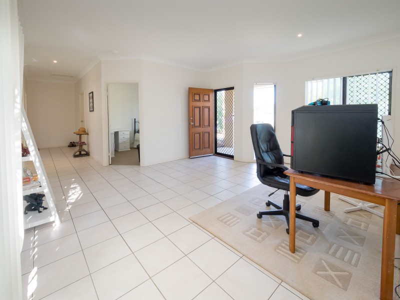 4 Oyster Court, Toogoom QLD 4655