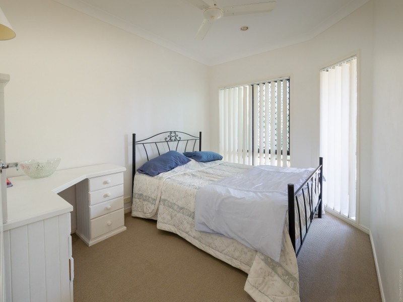 4 Oyster Court, Toogoom QLD 4655