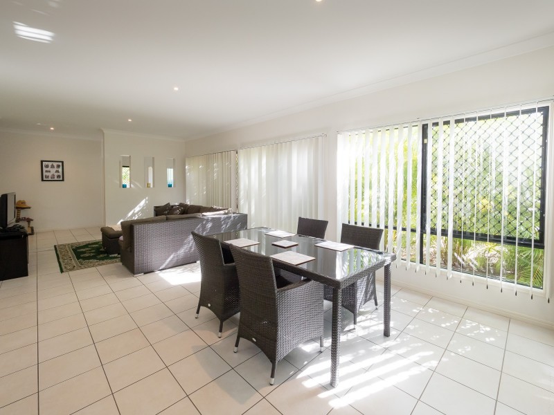 4 Oyster Court, Toogoom QLD 4655