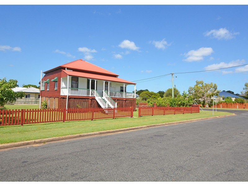 36 Robertson St, Torbanlea QLD 4662