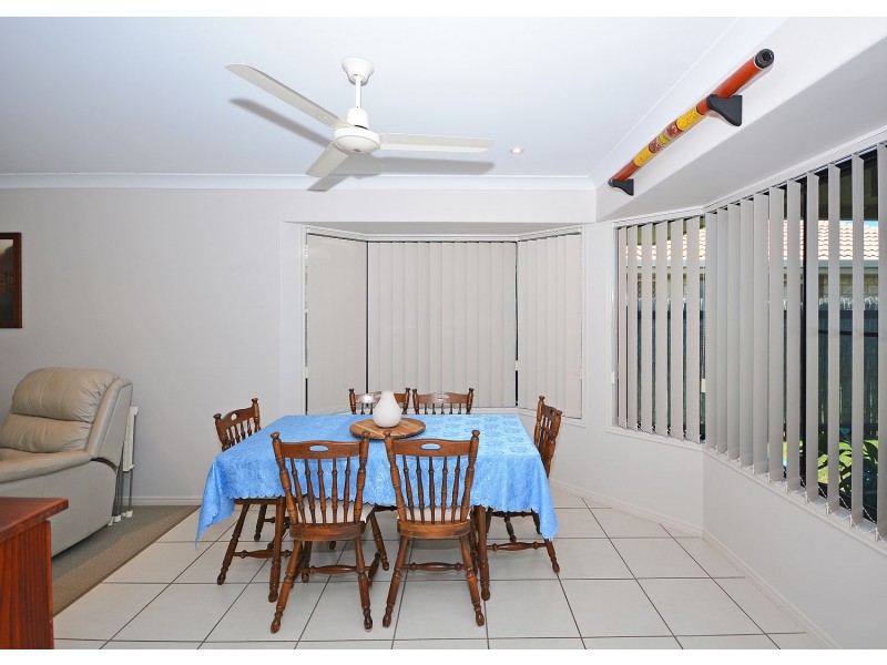 24 Louise Dr, Burrum Heads QLD 4659