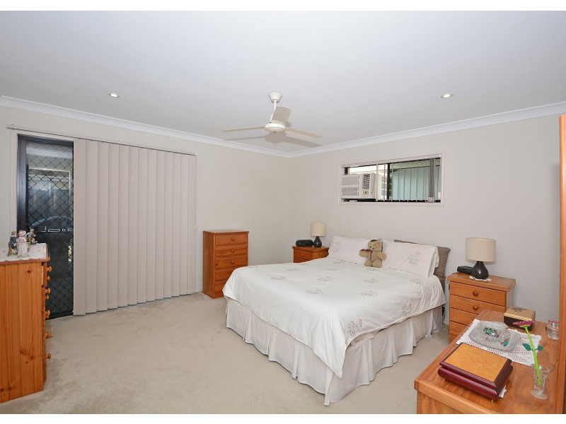24 Louise Dr, Burrum Heads QLD 4659