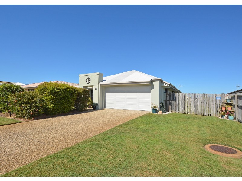 24 Louise Dr, Burrum Heads QLD 4659