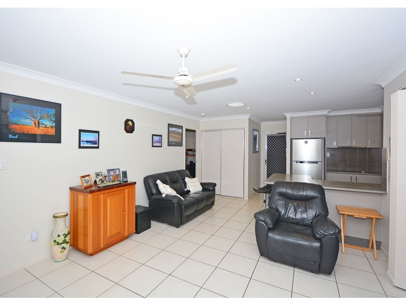 24 Louise Dr, Burrum Heads QLD 4659
