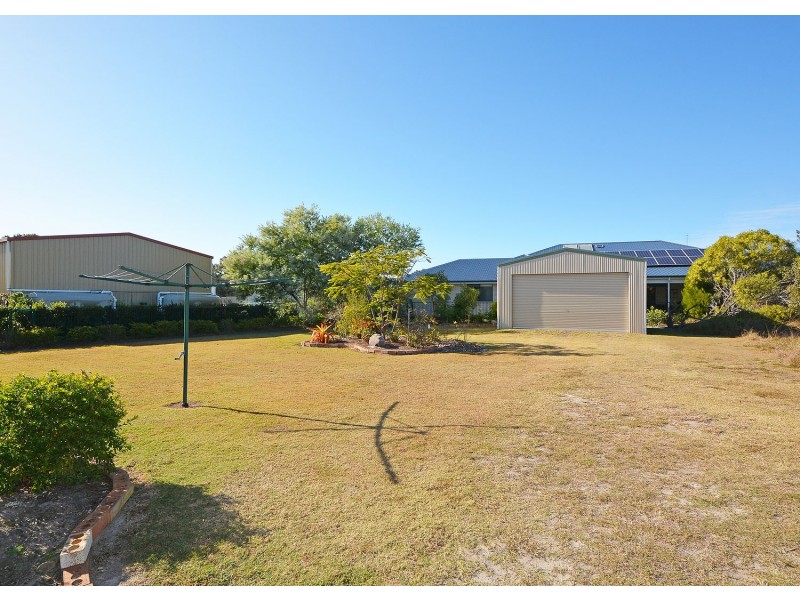 90 Beach Drive, Burrum Heads QLD 4659