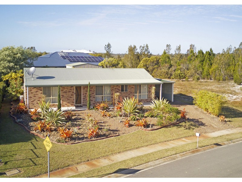90 Beach Drive, Burrum Heads QLD 4659