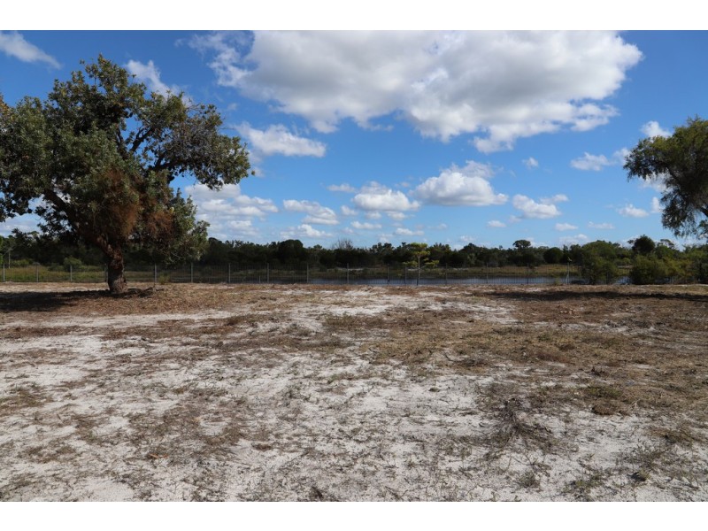 8 Honey Myrtle Close, Burrum Heads QLD 4659