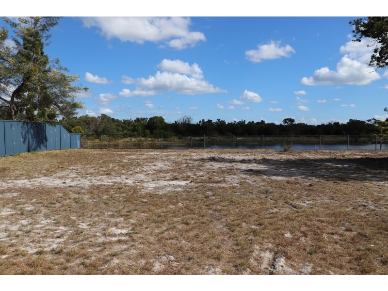 6 Honey Myrtle Close, Burrum Heads QLD 4659
