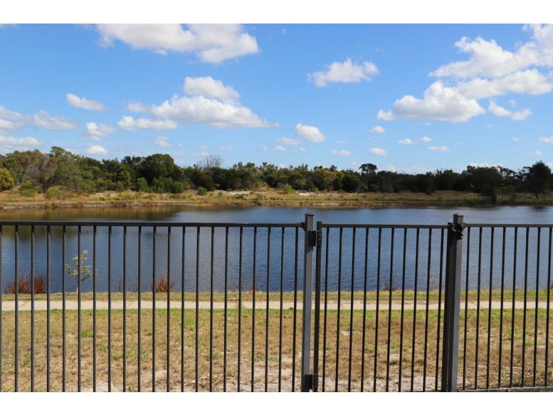 6 Honey Myrtle Close, Burrum Heads QLD 4659