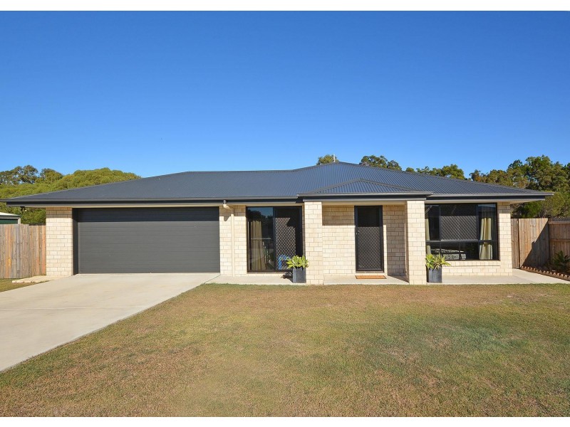 13 LAKES BOULEVARD, Burrum Heads QLD 4659
