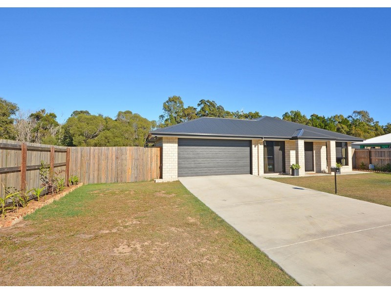 13 LAKES BOULEVARD, Burrum Heads QLD 4659