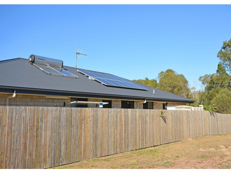13 LAKES BOULEVARD, Burrum Heads QLD 4659