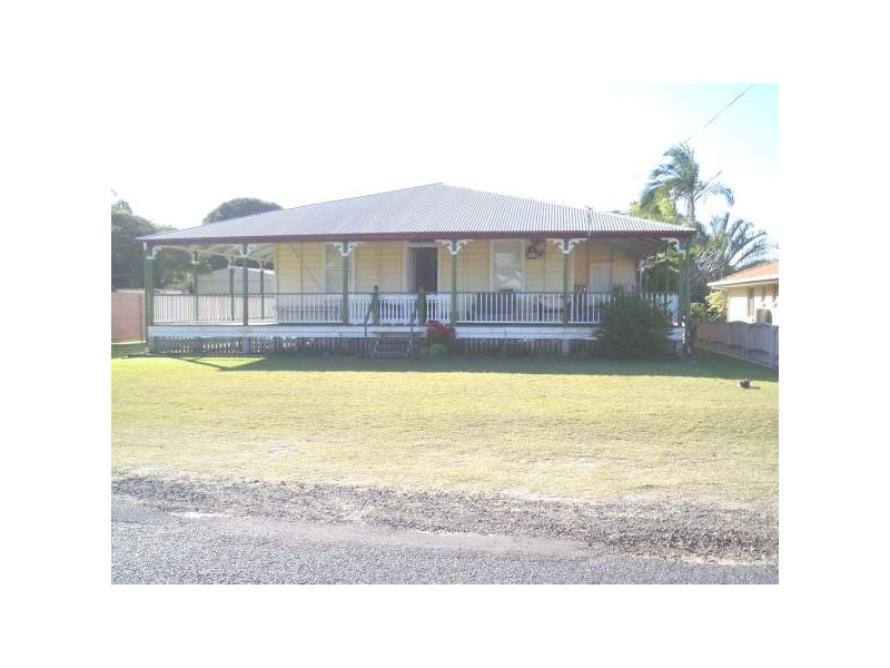 22 HOWARD STREET, Burrum Heads QLD 4659