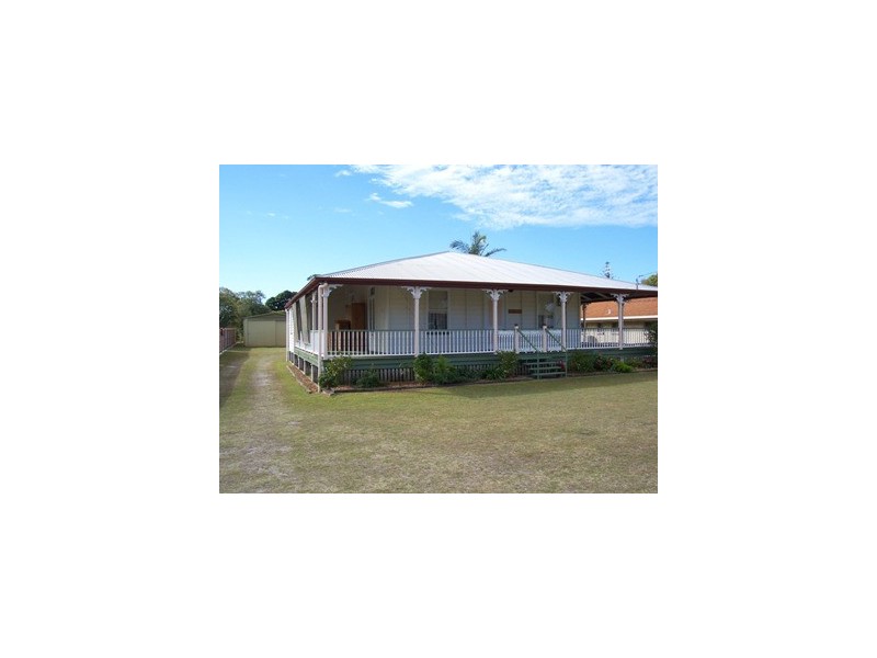 22 HOWARD STREET, Burrum Heads QLD 4659