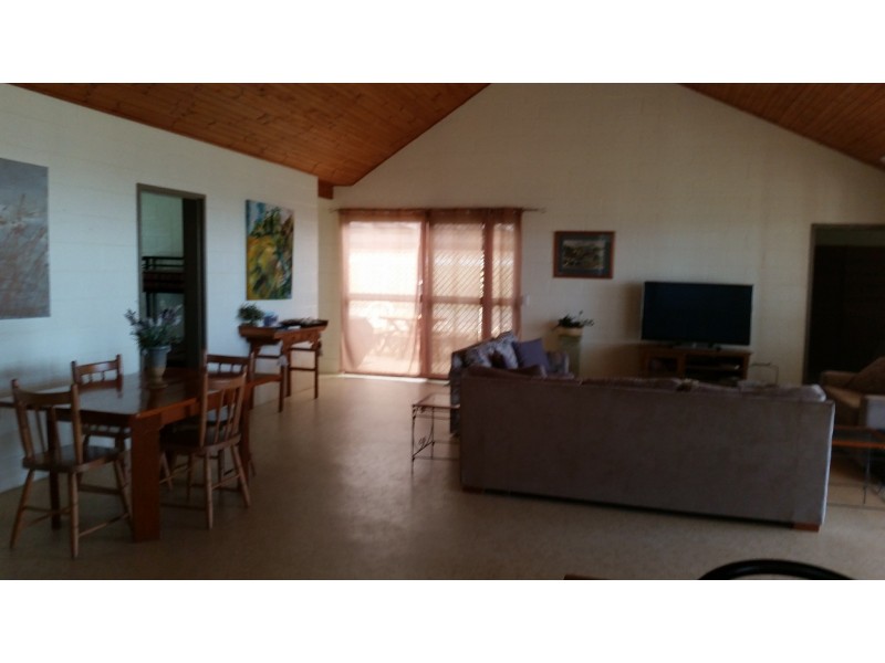 60 Kingfisher Pde, Toogoom QLD 4655