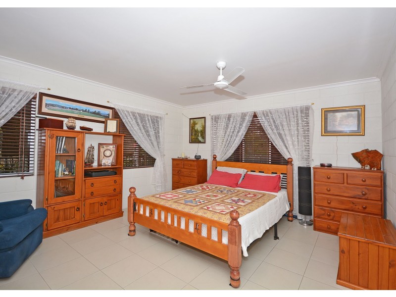 96 William St, Howard QLD 4659