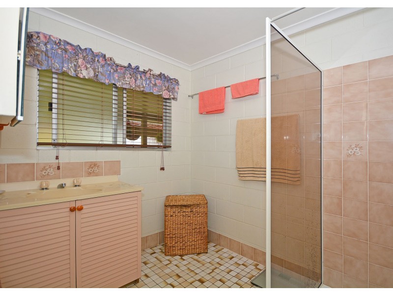 96 William St, Howard QLD 4659