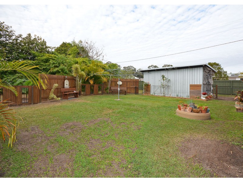 96 William St, Howard QLD 4659
