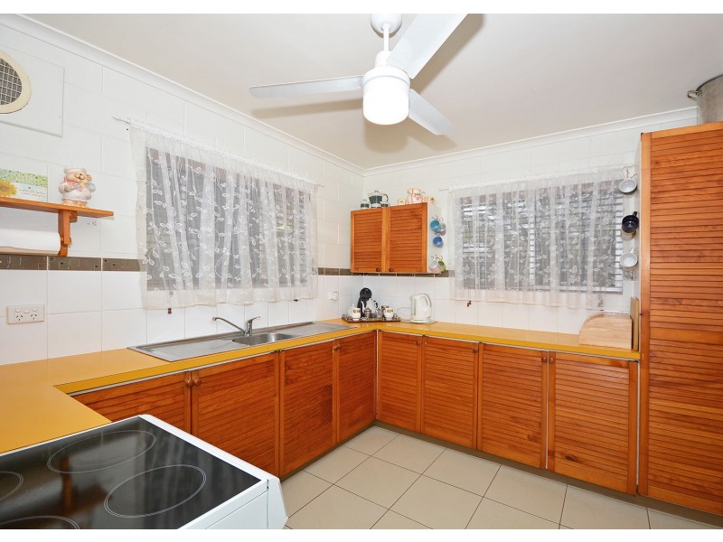 96 William St, Howard QLD 4659