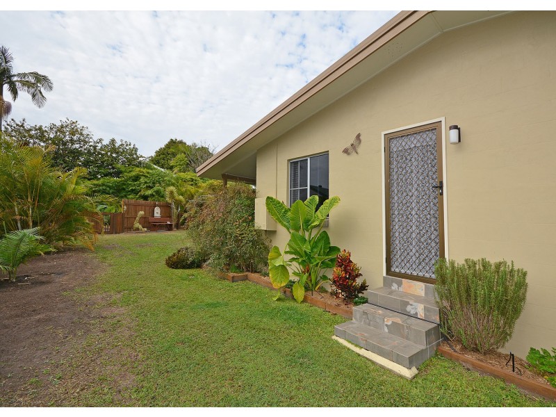 96 William St, Howard QLD 4659