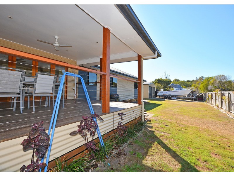 16 LAKESIDE DRIVE, Burrum Heads QLD 4659